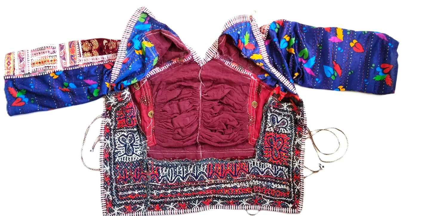 Upcycled Rabari Embroidered Velvet Choli Blouse – Vintage Kutch Tribal Textile Top
