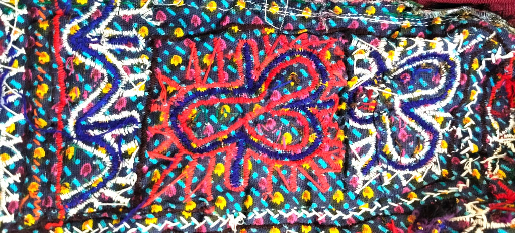 Upcycled Rabari Embroidered Velvet Choli Blouse – Vintage Kutch Tribal Textile Top